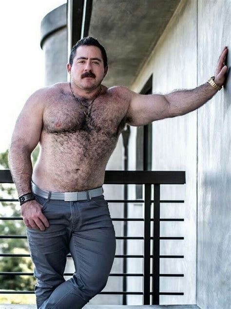 muscle bear daddy